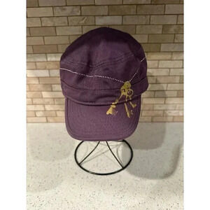 Disney Hollywood Tower‎ Hotel rhinestone key hat B19